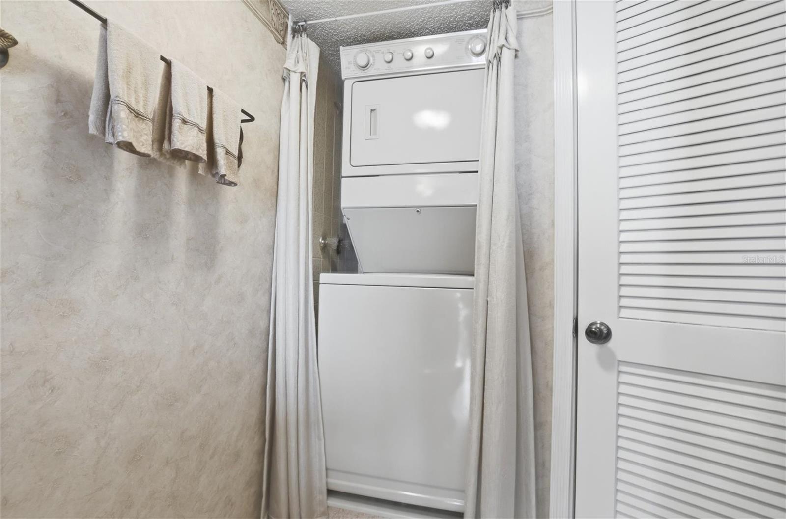 DRIFTWOOD ISLES - Residential