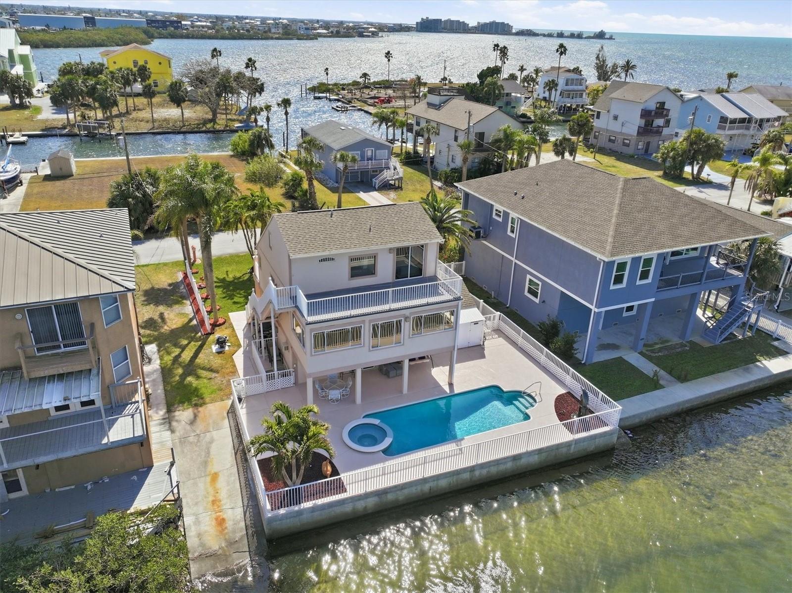 DRIFTWOOD ISLES - Residential