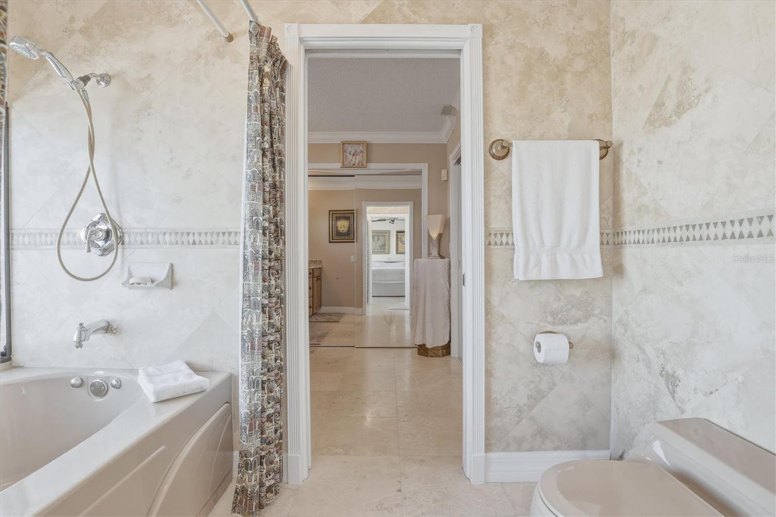 DRIFTWOOD ISLES - Residential