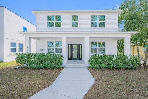 Photo of 6910 Dartmouth Avenue N, St Petersburg, FL 33710 (MLS # TB8476326)
