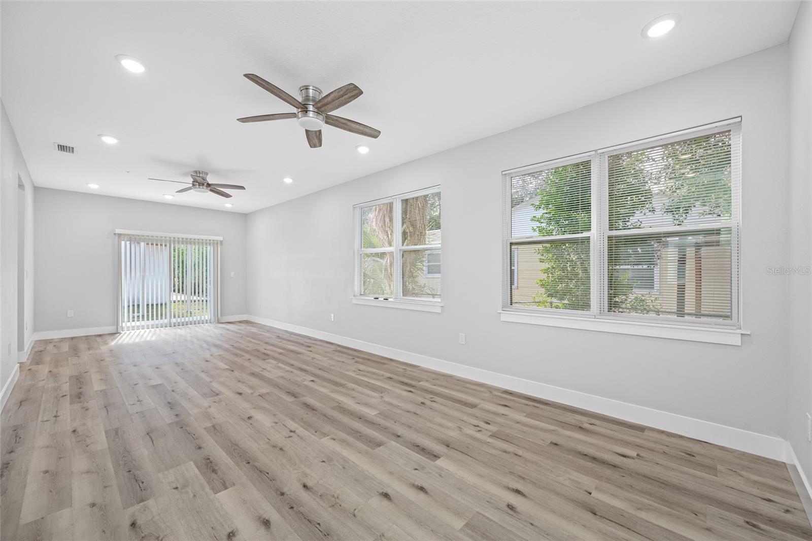 PASADENA TERRACE - Residential