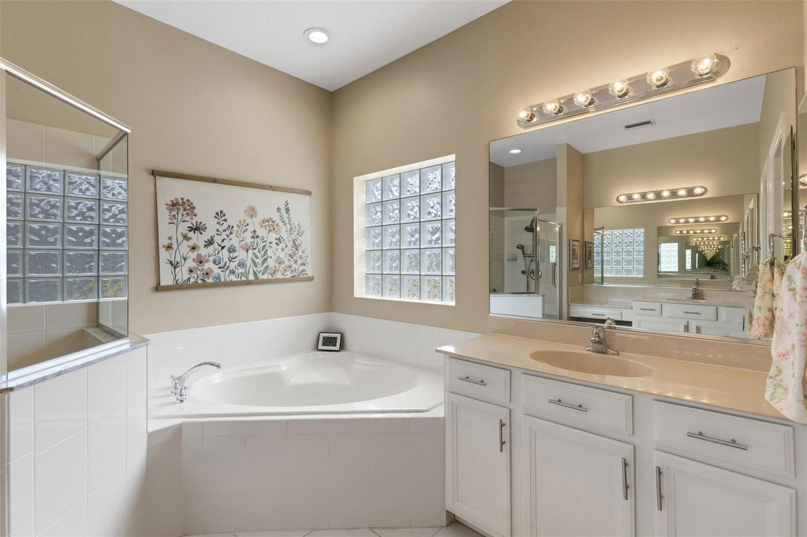 GLENN LAKES PH 6 - Residential