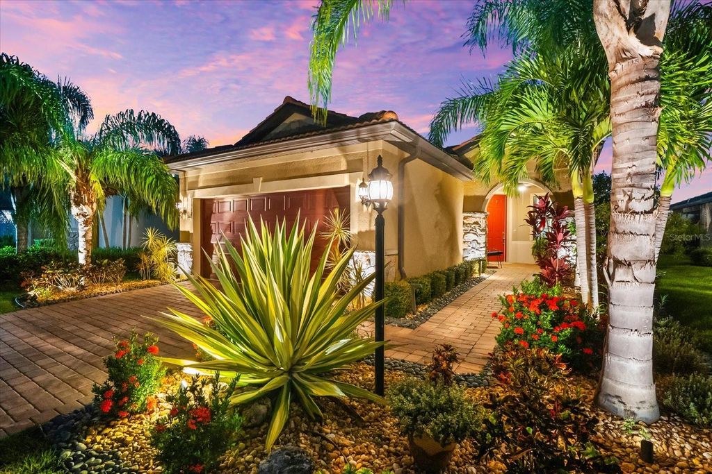 Photo of 7612 Kirkland Cove, Bradenton, FL 34202 (MLS # A4662412)