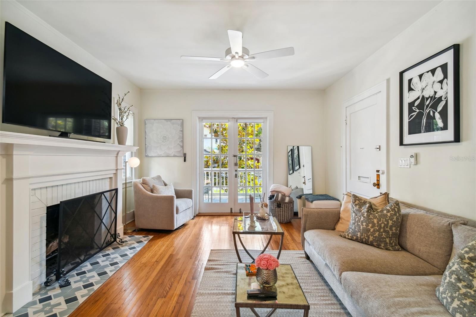 SOUTHVIEW CONDO - Residential Lease