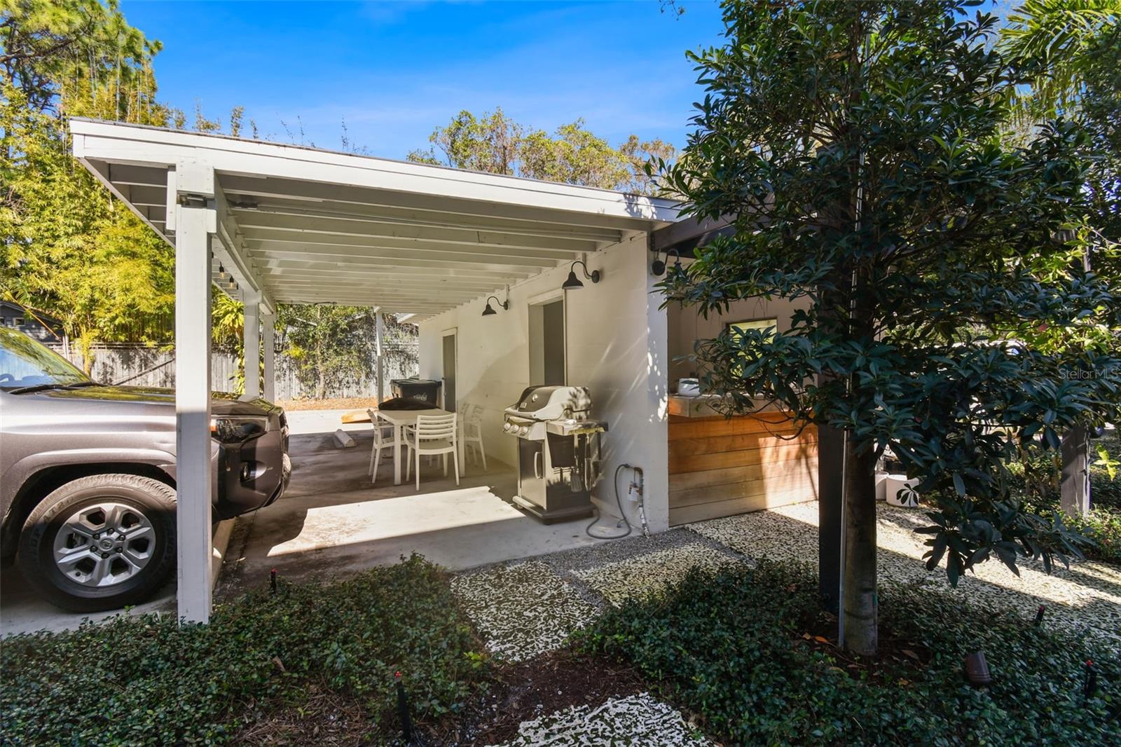 SOUTHVIEW CONDO - Residential Lease