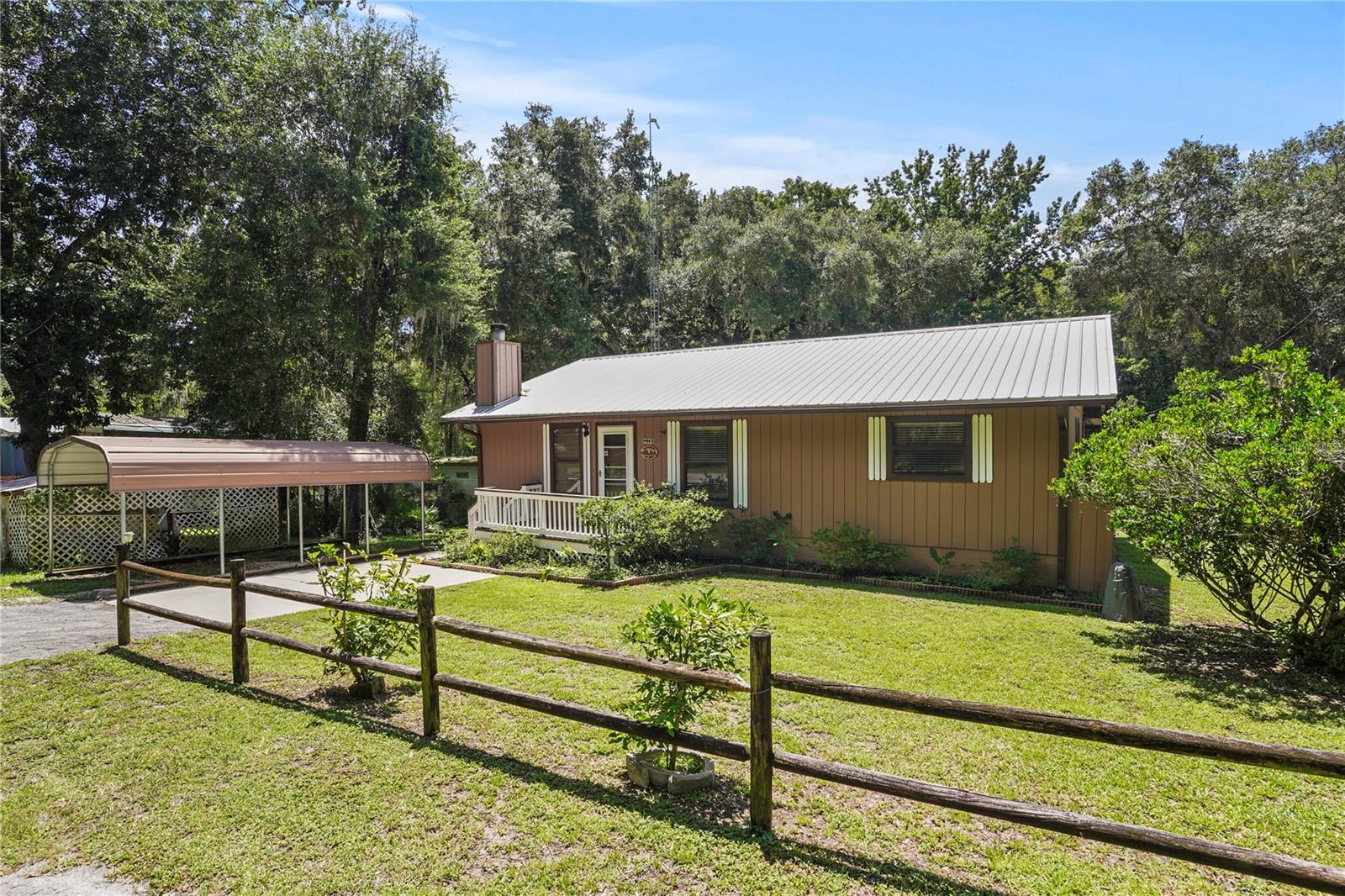 RIVER RETREATS - Residential