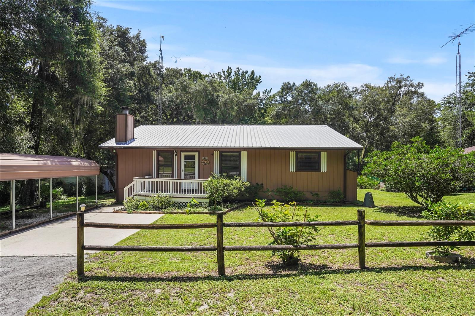 RIVER RETREATS - Residential