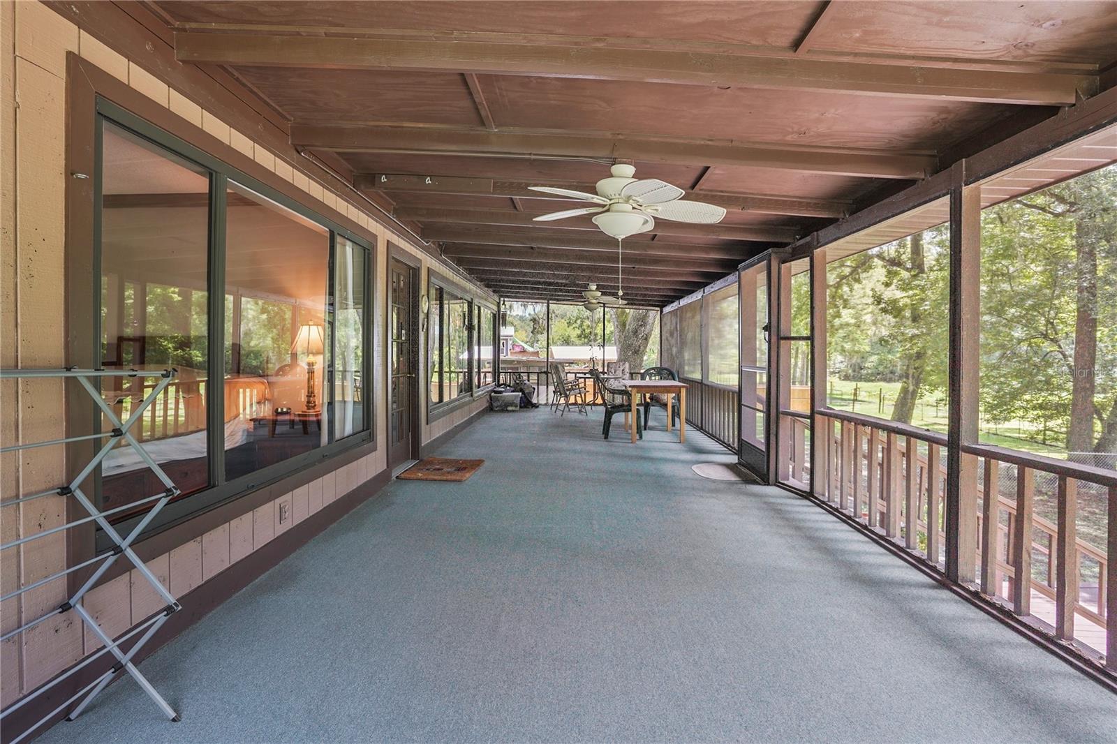 RIVER RETREATS - Residential