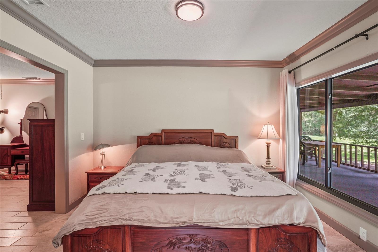 RIVER RETREATS - Residential