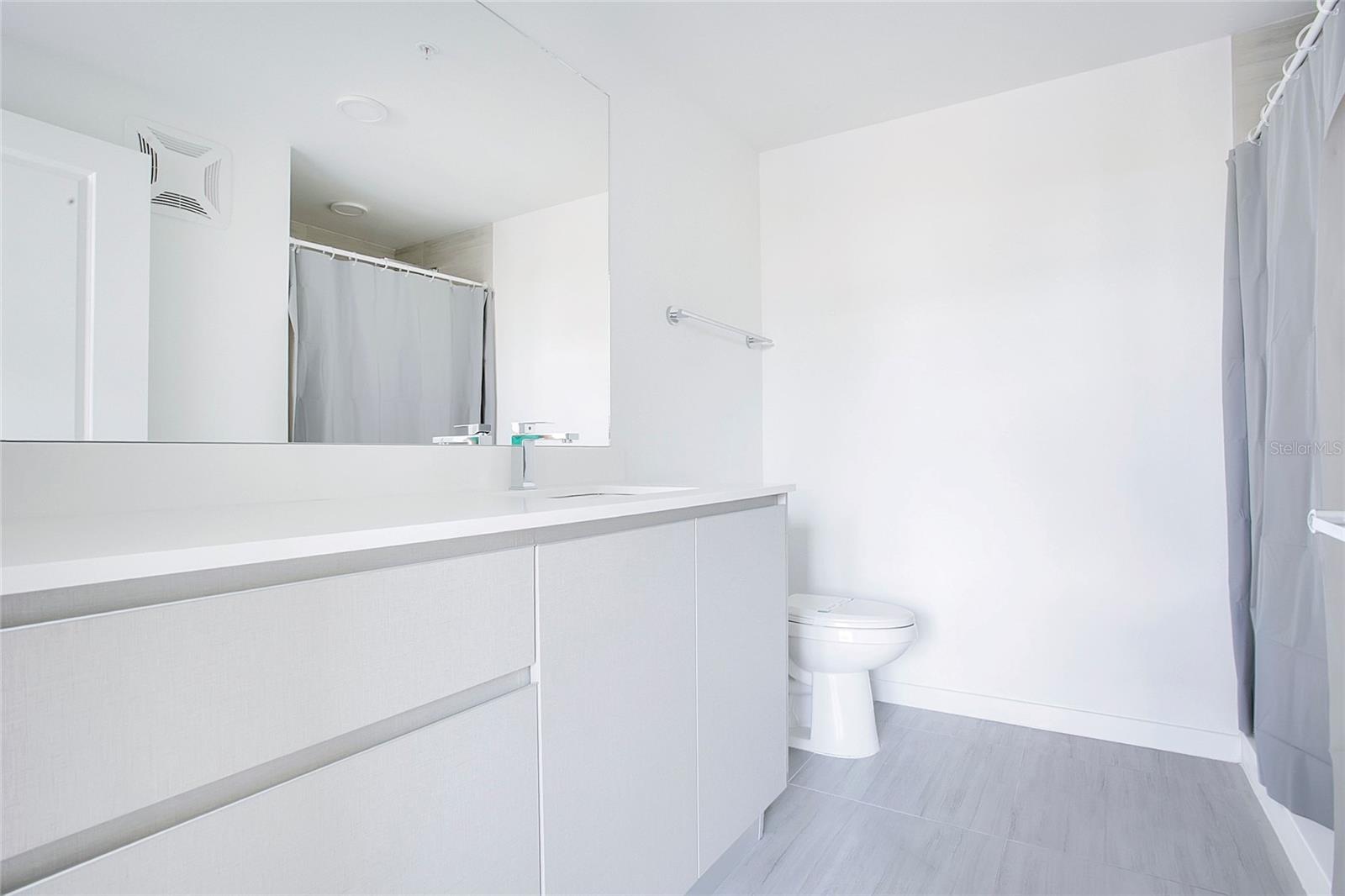 MILLENIA PARK TOWER III CONDOMINIUM - Residential Lease