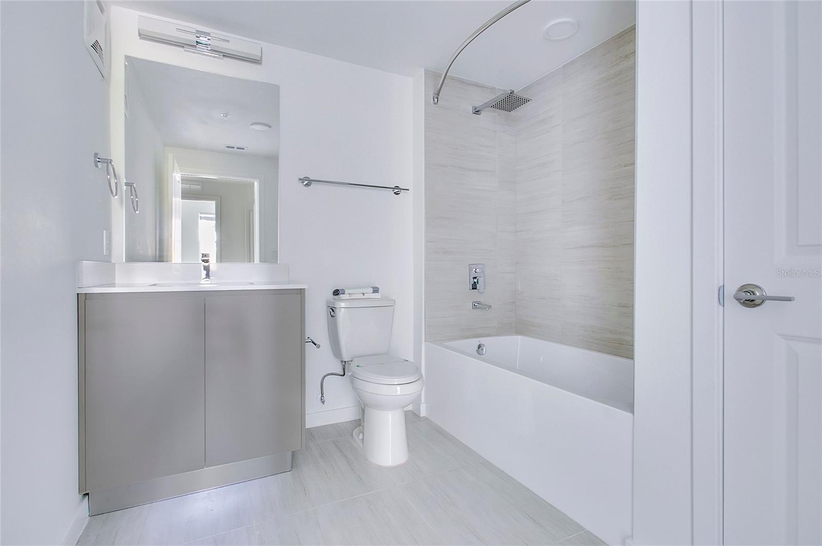 MILLENIA PARK TOWER III CONDOMINIUM - Residential Lease