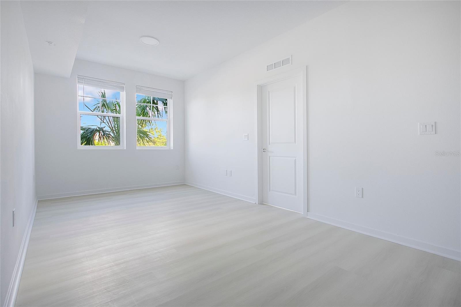 MILLENIA PARK TOWER III CONDOMINIUM - Residential Lease