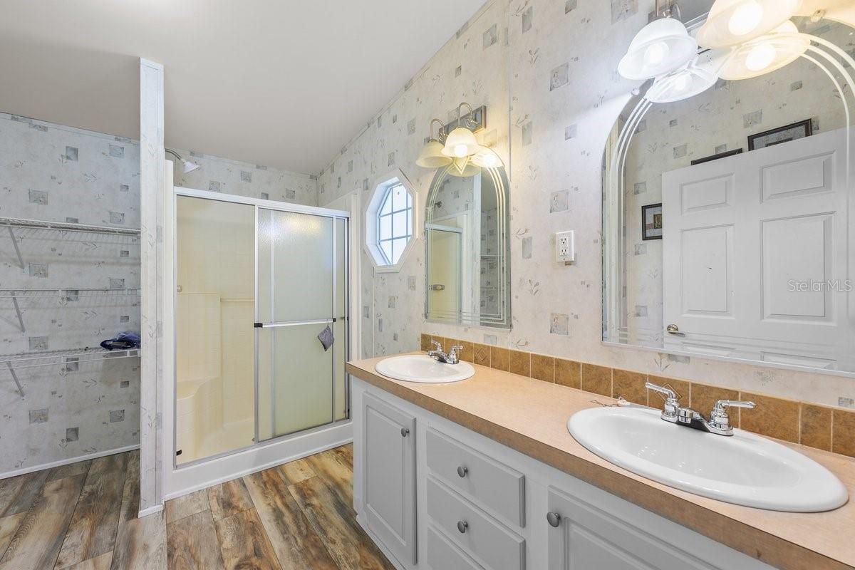 METES AND BOUNDS - Residential