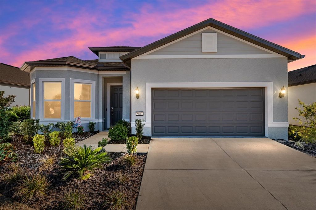 Photo of 8809 SW 61st Loop, Ocala, FL 34481 (MLS # OM717714)