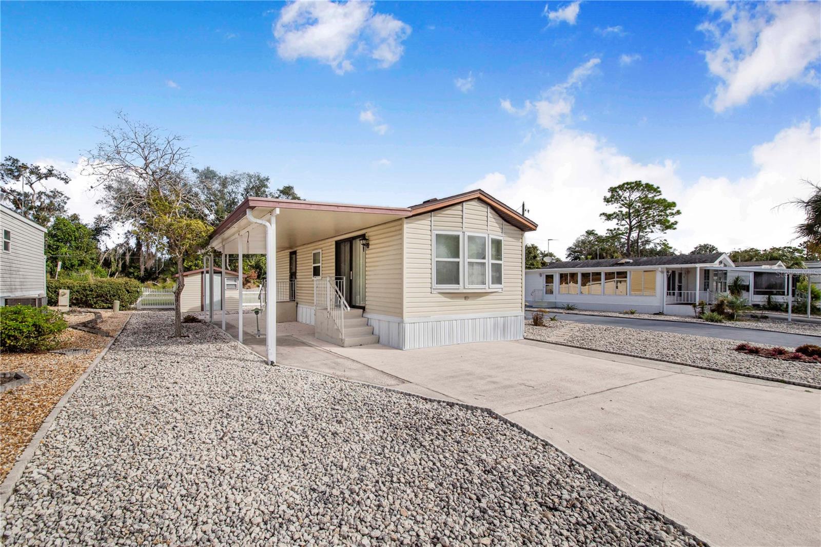 4 FAIRVIEW DRIVE N