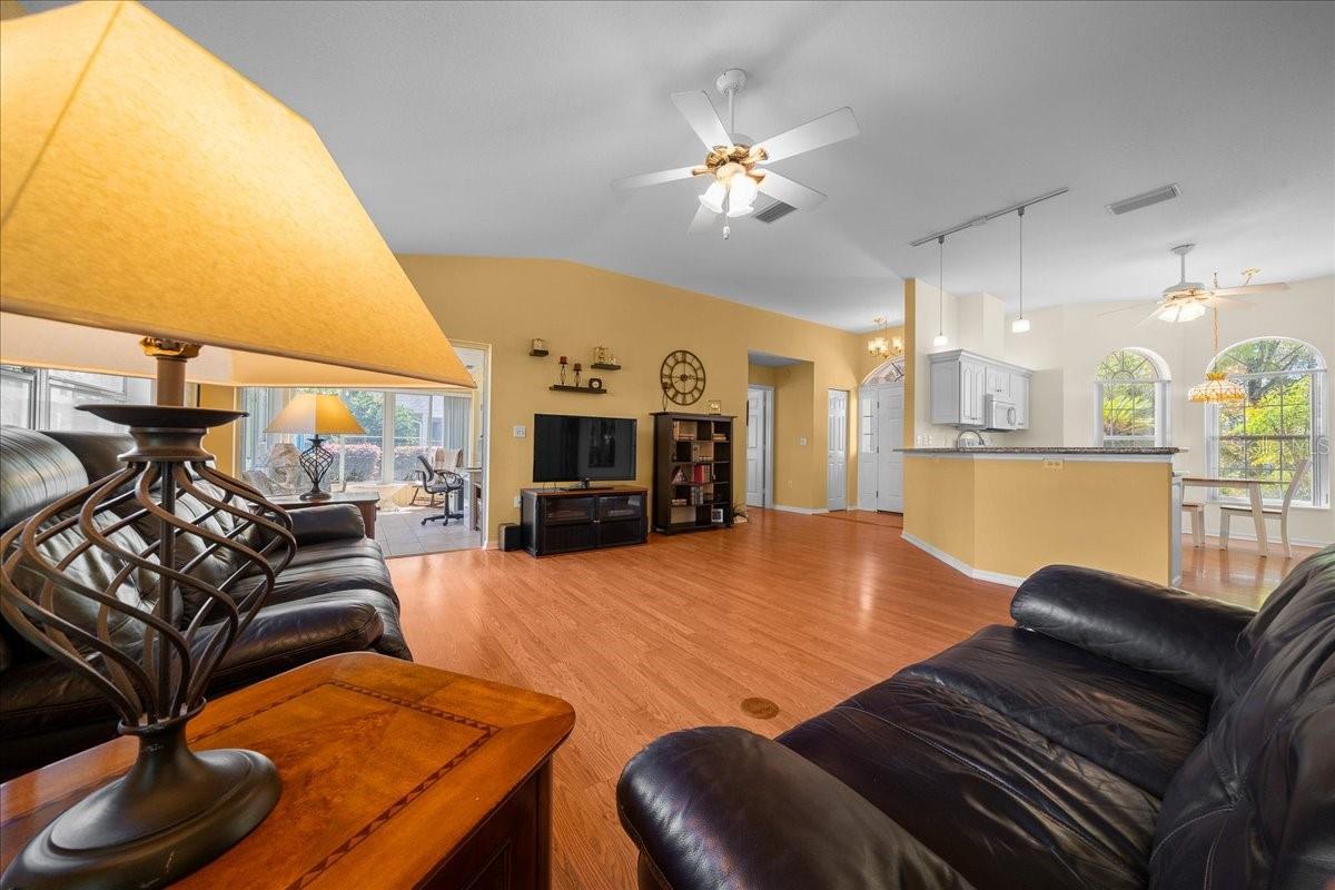 OAK RUN PARK VIEW - Residential