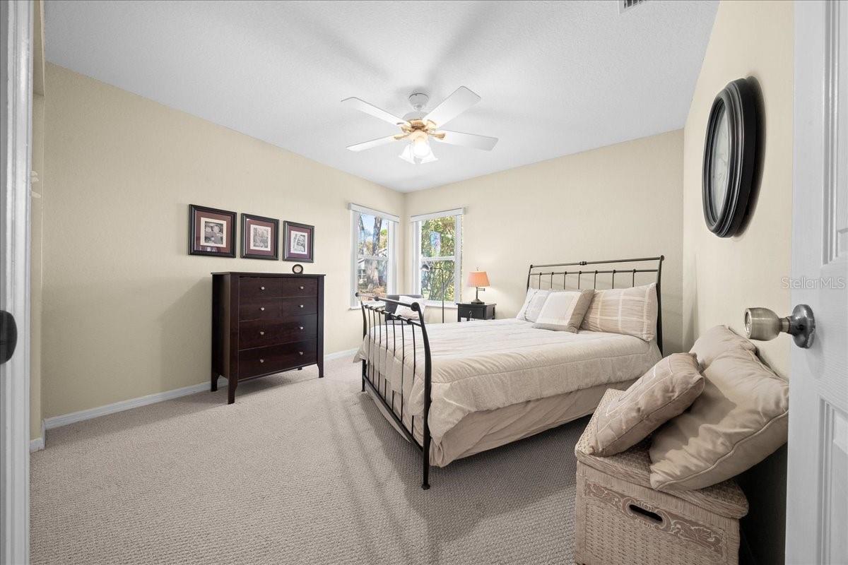 OAK RUN PARK VIEW - Residential