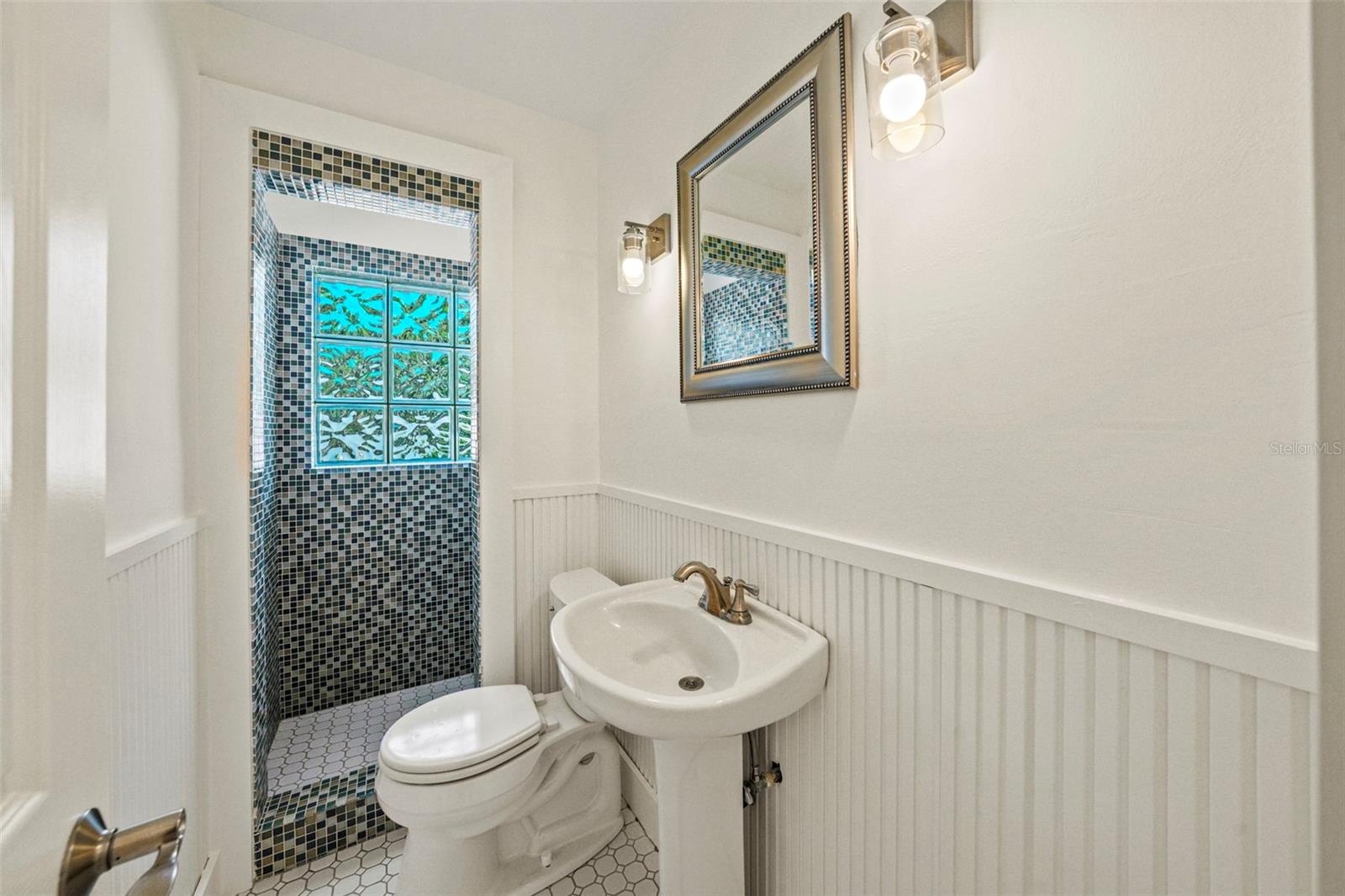 CARLOUEL SUB - Residential