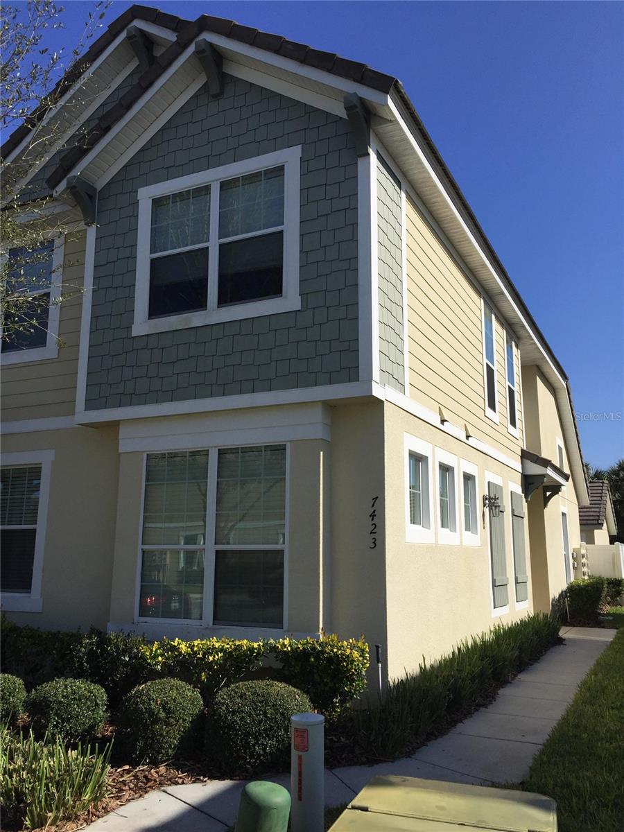 Beautiful townhome 3 bedroom 2.5 bath located in a desirable Lake Burden in Windermere. This home features a formal dining room, and large family room, tiles on first floor carpet new on second floor. The kitchen features granite counters and stainless steel appliances, 2 car garage. Rent includes grounds maintenance, washer and dryer. Community pool and clubhouse is very close to this gorgeous townhouse. Community amenities include tennis courts, jogging trail, fishing pier, playground and picnic areas. Conveniently located near shops, banks, school and restaurants. MUST SEE!