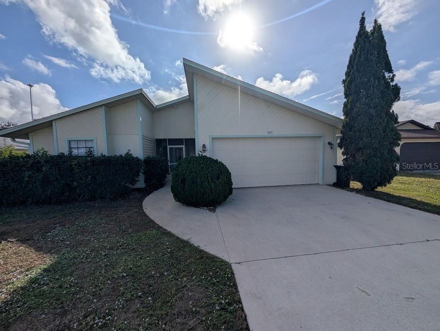 Delightful 2-bedroom, 2-bath home with a 2-car garage located in a desirable, family-friendly, pet-friendly neighborhood. This well-maintained residence offers tranquil views of a creek frequented by Florida wildlife, along with picturesque golf course fairways. Interior features include laminate and tile flooring throughout. Enjoy outdoor living from the spacious screened lanai—perfect for relaxing or entertaining.
Conveniently located just minutes from the Gulf beaches, the Legacy Trail for biking and walking, a kayak launch at Nokomis Community Park, multiple golf courses, and the Courtside Tennis Club on North Auburn Road. Shopping and dining are easily accessible in charming downtown Venice, a designated “MainStreet” community. Sidewalks throughout the Carlentini neighborhood make it ideal for walking and an active lifestyle.