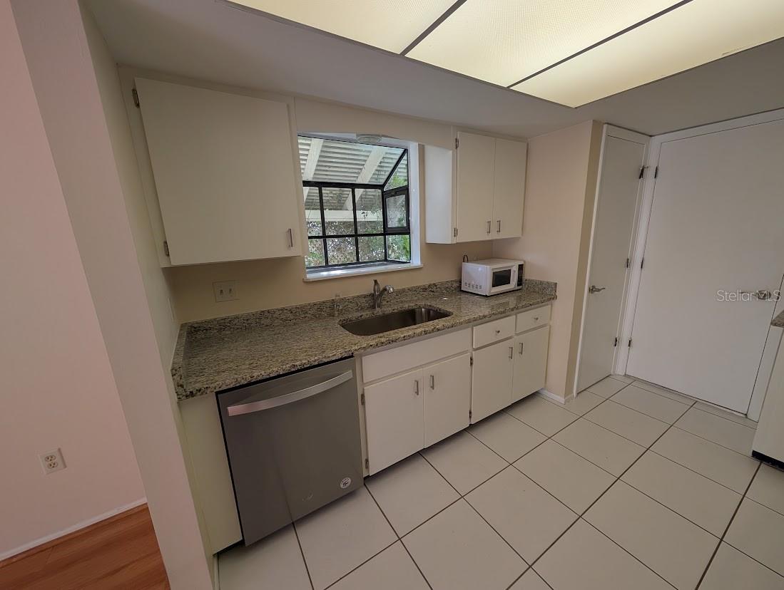 CARLENTINI - Residential Lease