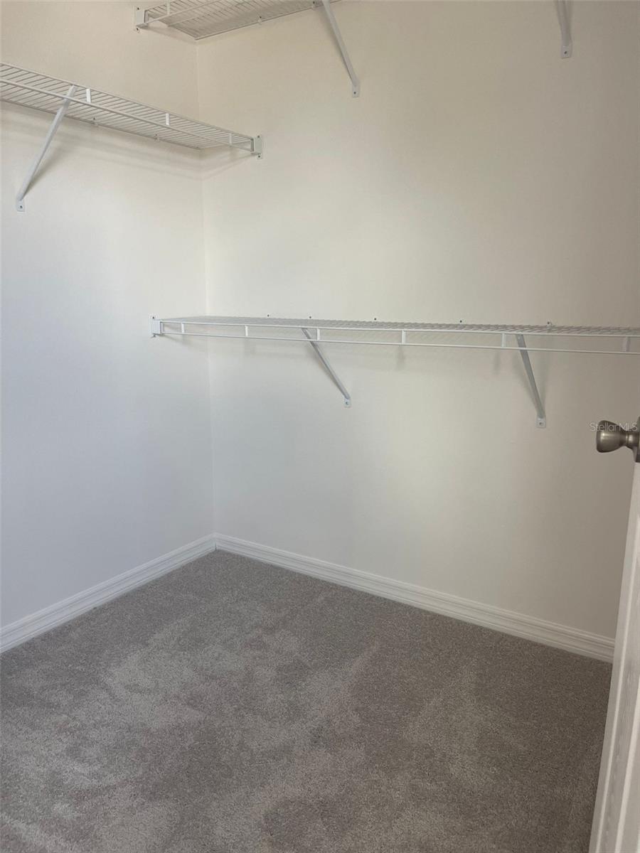 BRIXTON TWNHMS - Residential Lease