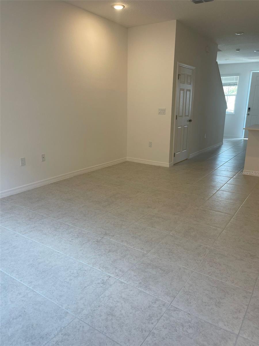 BRIXTON TWNHMS - Residential Lease