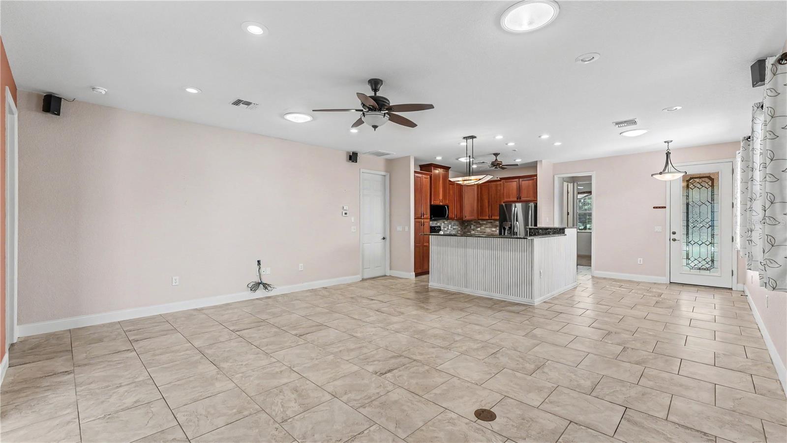 376 NOLANE LANE
