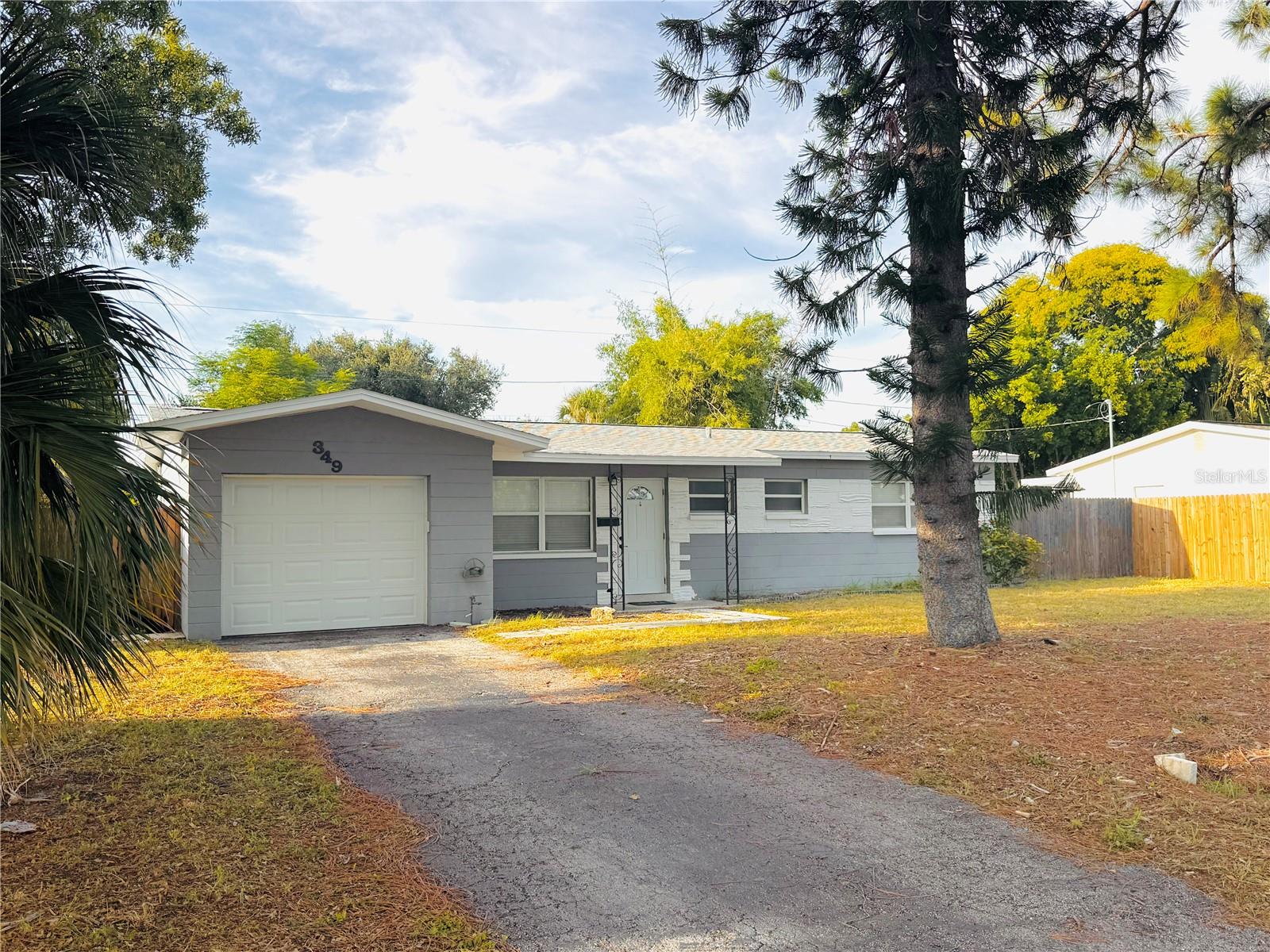 349 DOLPHIN AVENUE SE