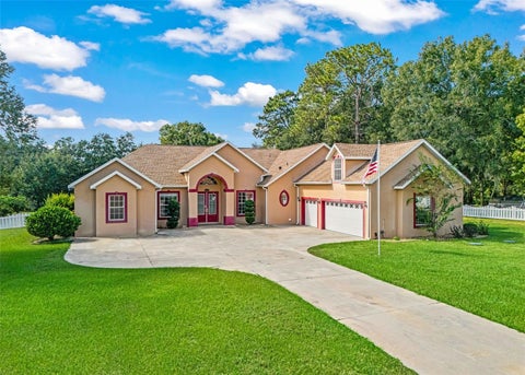 Photo of 10176 SW 65th Terrace, Ocala, FL 34476 (MLS # OM734396)