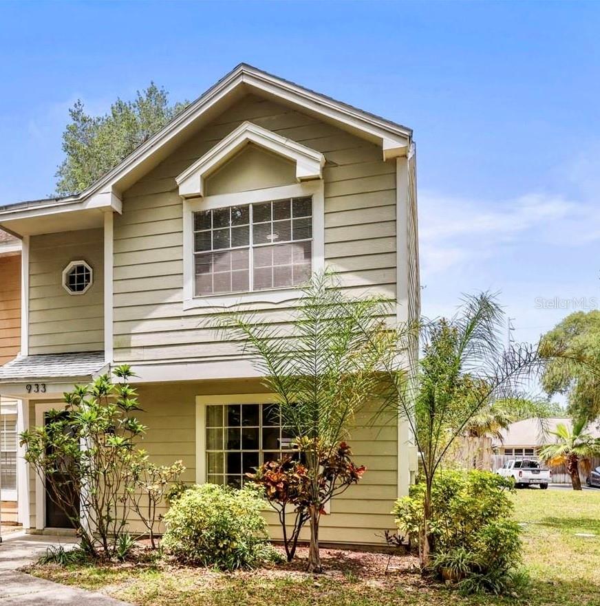 Photo of 933 Hamilton Court, Palm Harbor, FL 34683 (MLS # TB8509208)