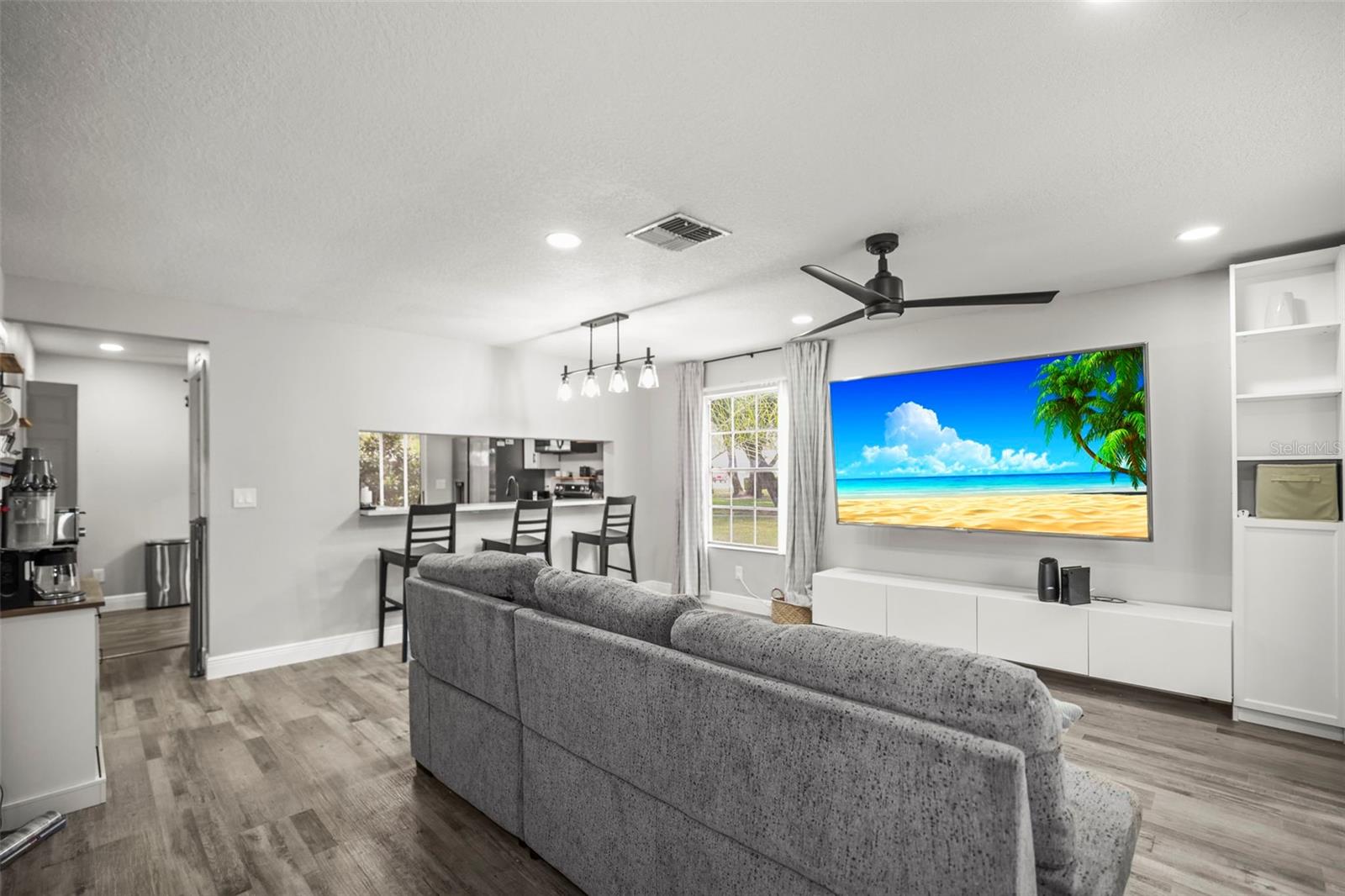 FRANKLIN SQUARE - Residential