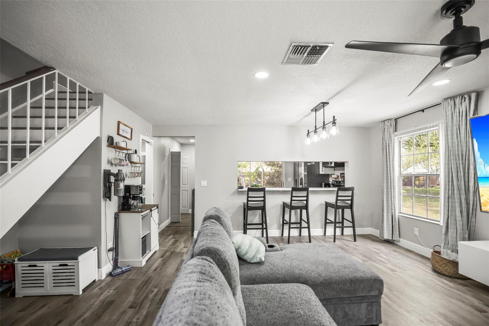 FRANKLIN SQUARE - Residential