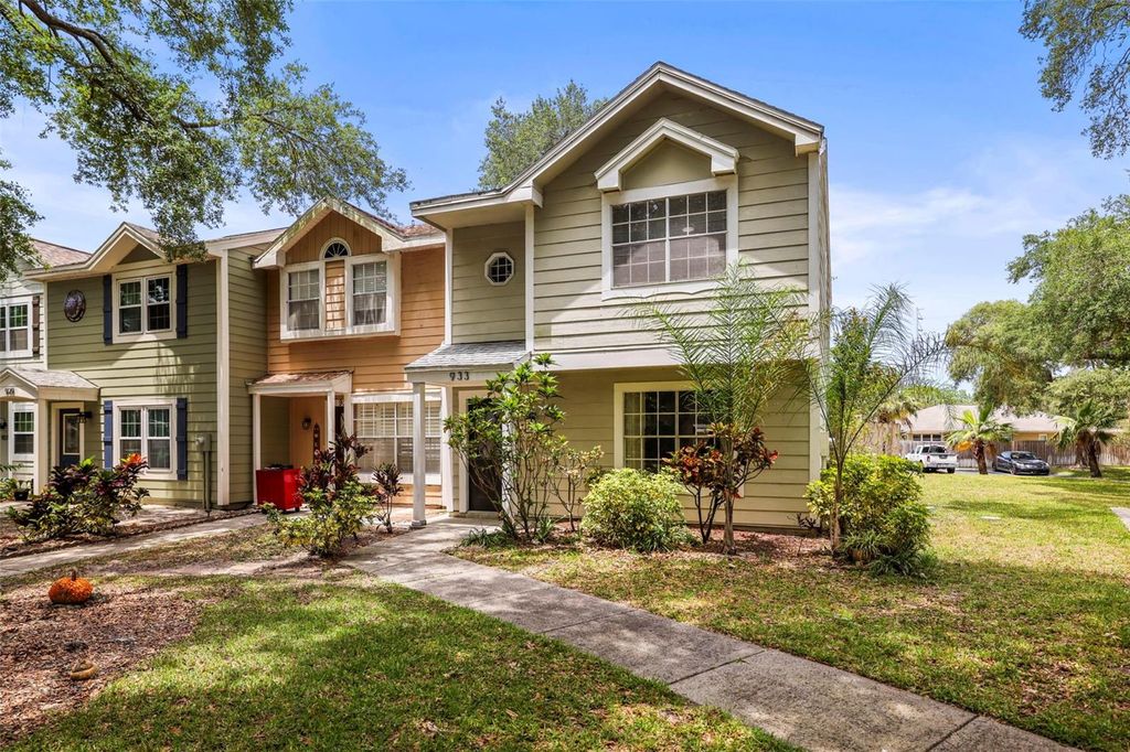 Photo of 933 Hamilton Court, Palm Harbor, FL 34683 (MLS # TB8509208)