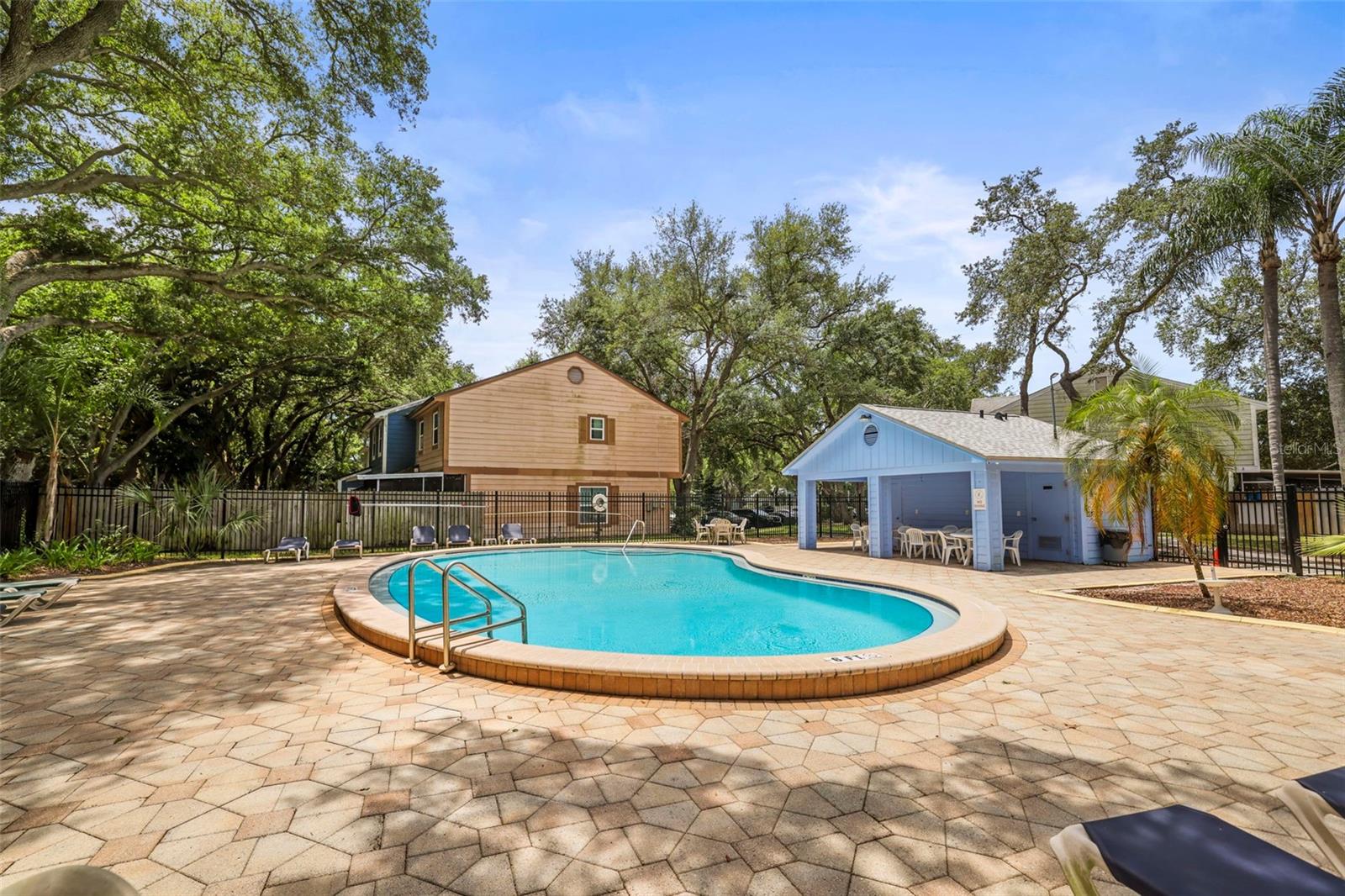 FRANKLIN SQUARE - Residential