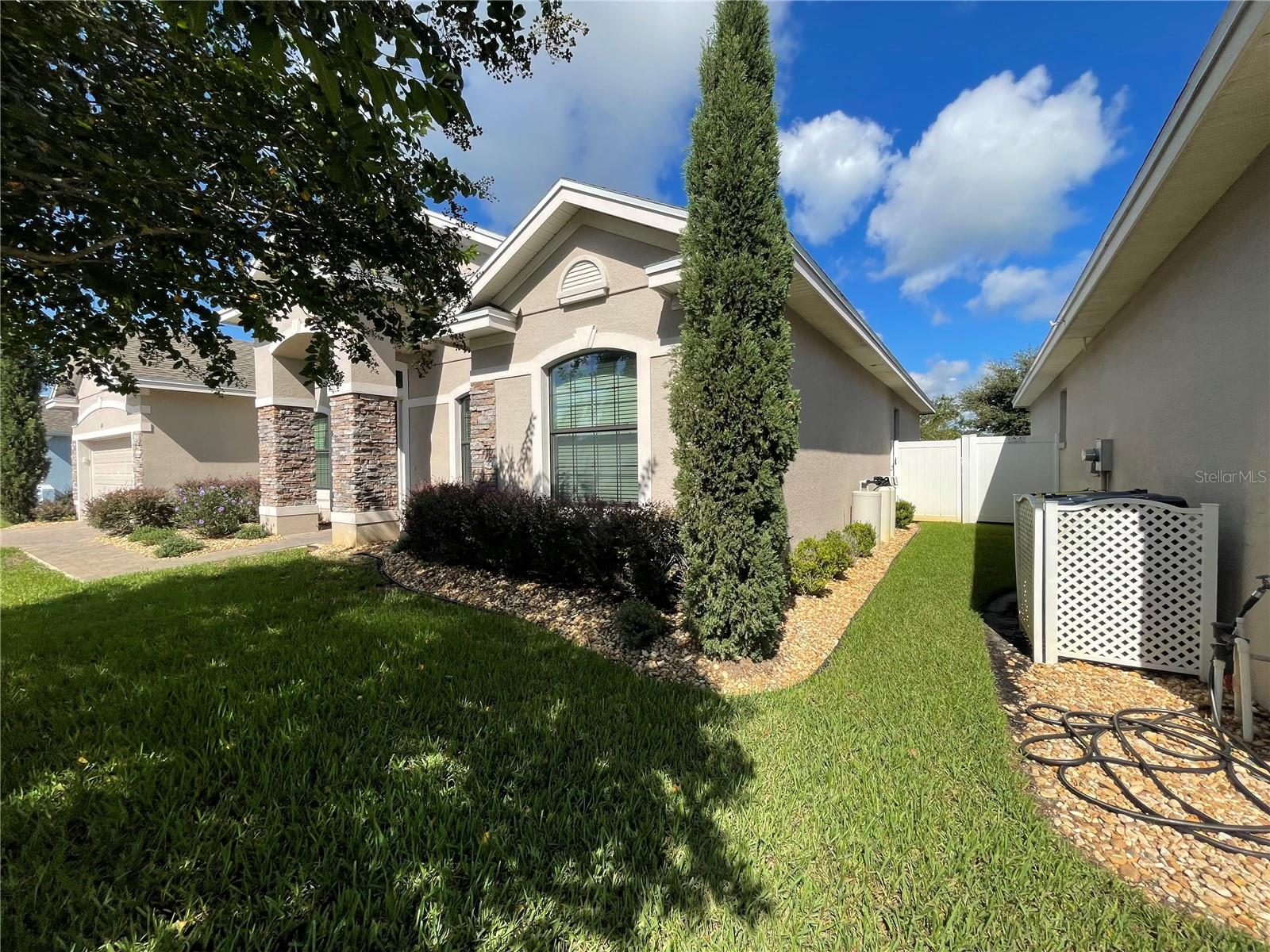 326 LAKE MARIANA WAY