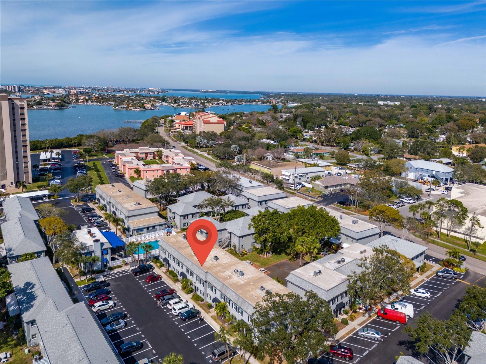 LES CHATEAUX CONDO - Residential