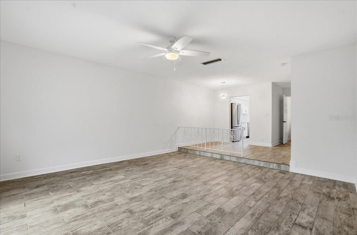 LES CHATEAUX CONDO - Residential