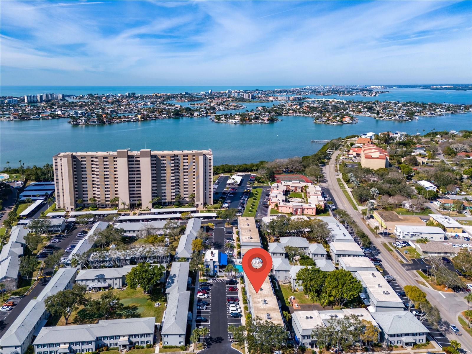 LES CHATEAUX CONDO - Residential