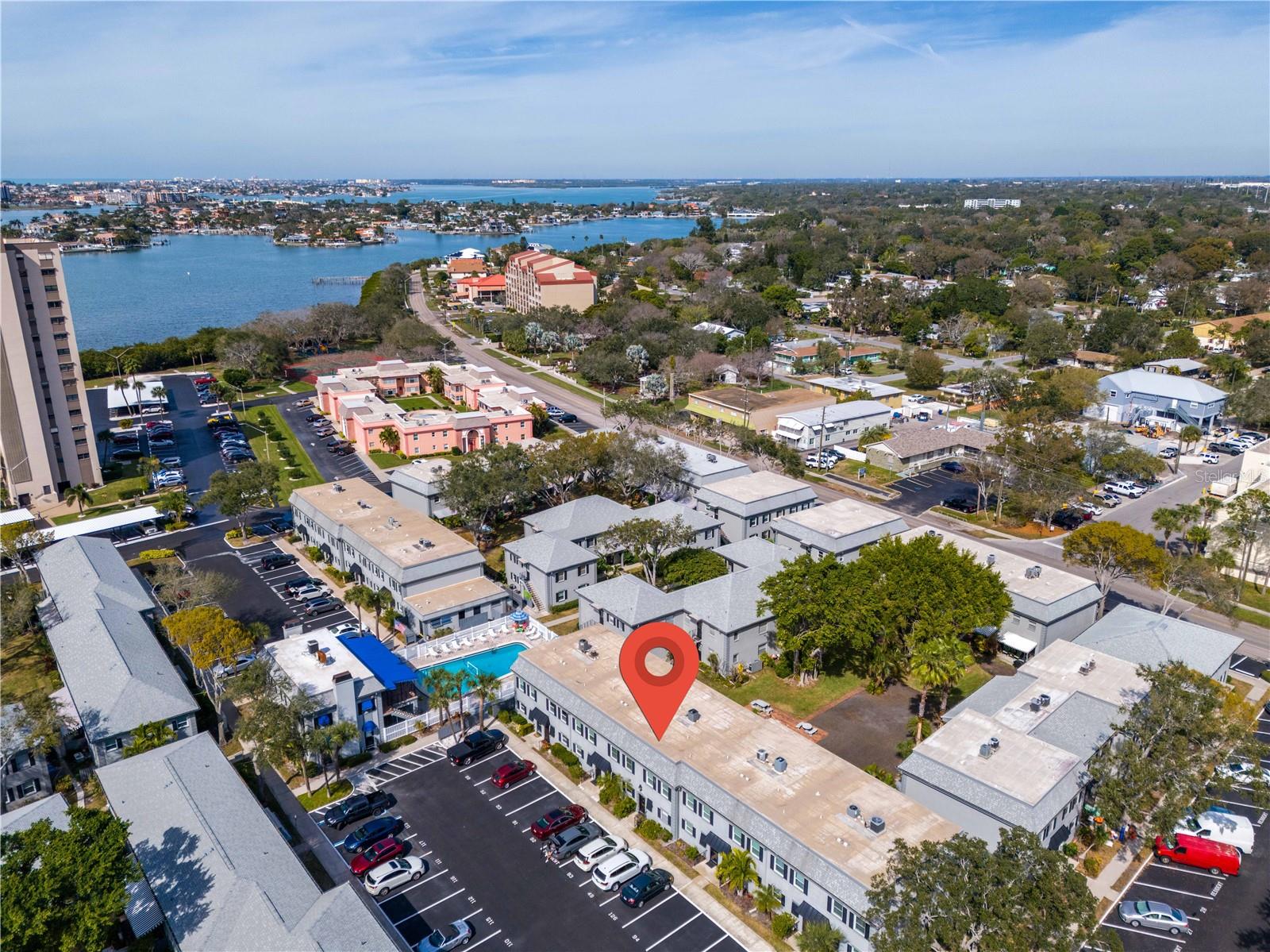 LES CHATEAUX CONDO - Residential