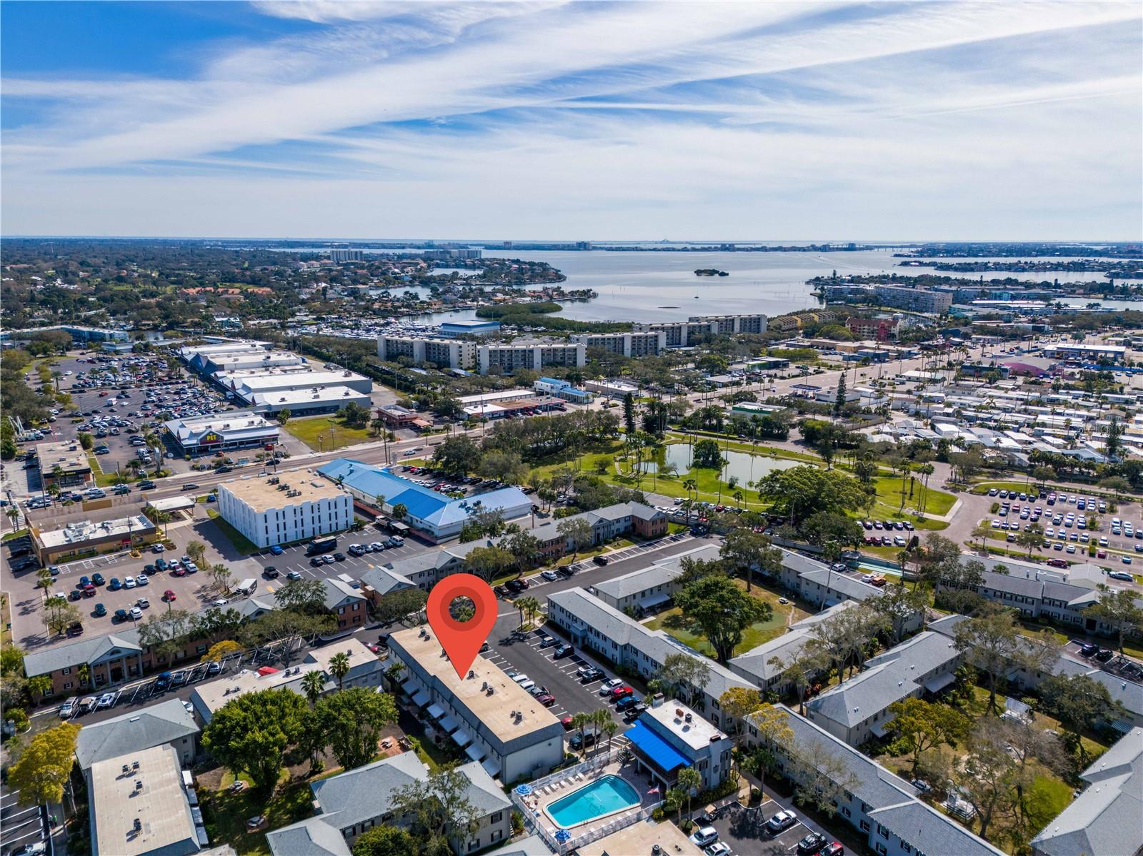 LES CHATEAUX CONDO - Residential