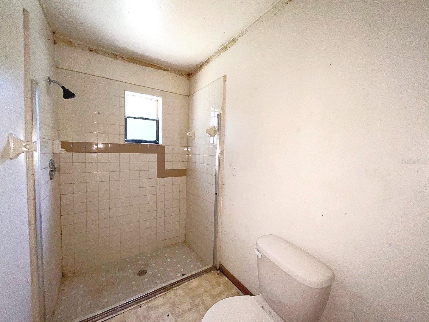DELTONA LAKES UNIT 09 - Residential