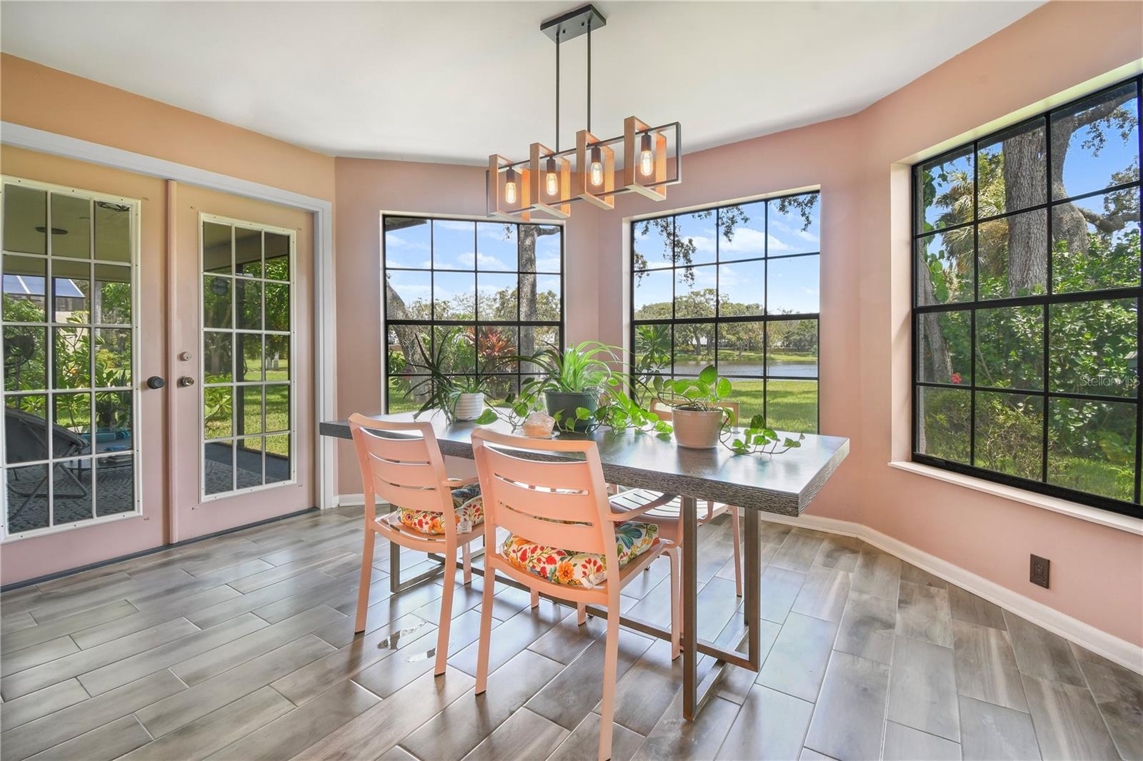 WINDRIDGE GULF TRACE - Residential