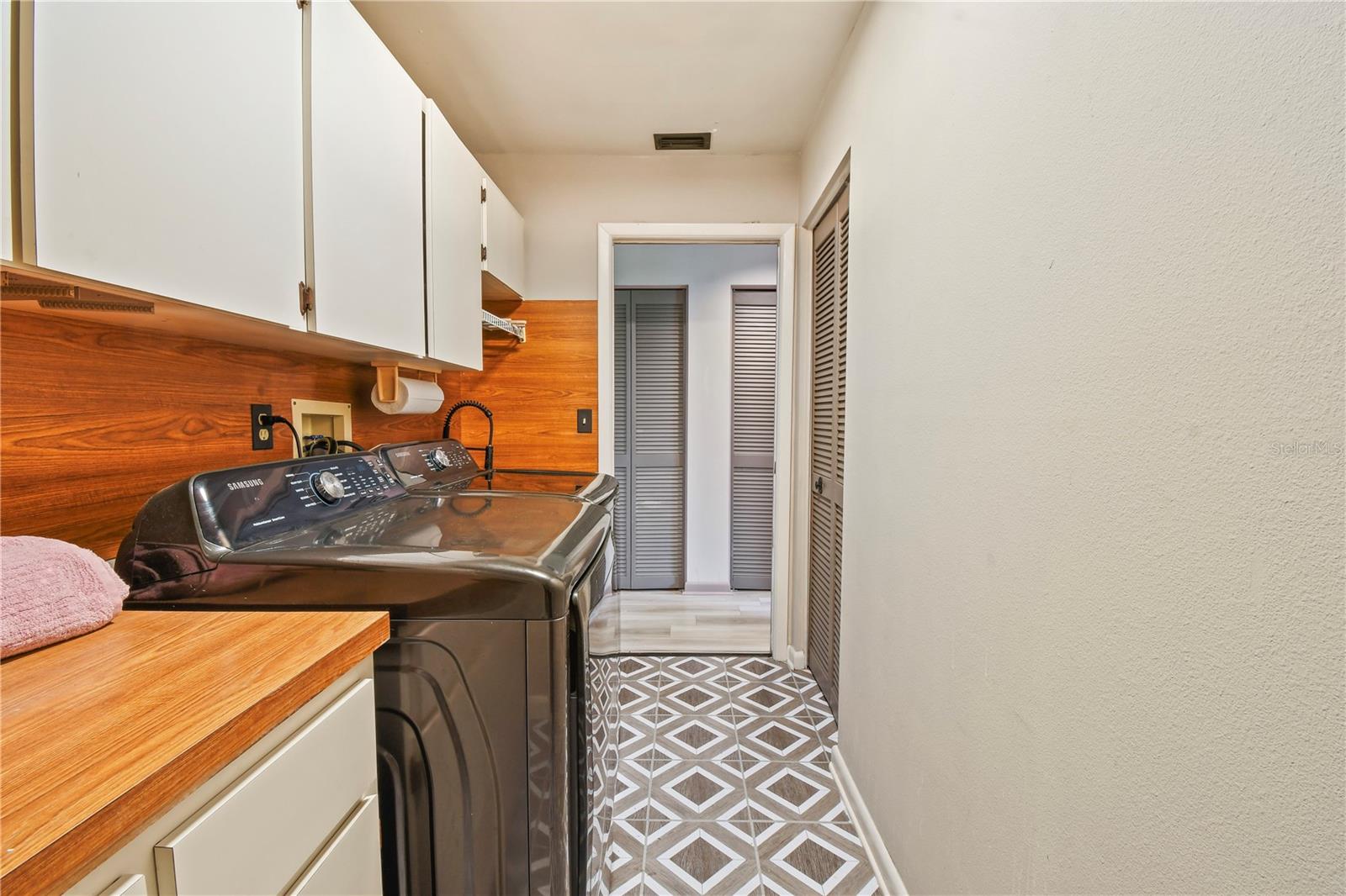 WINDRIDGE GULF TRACE - Residential