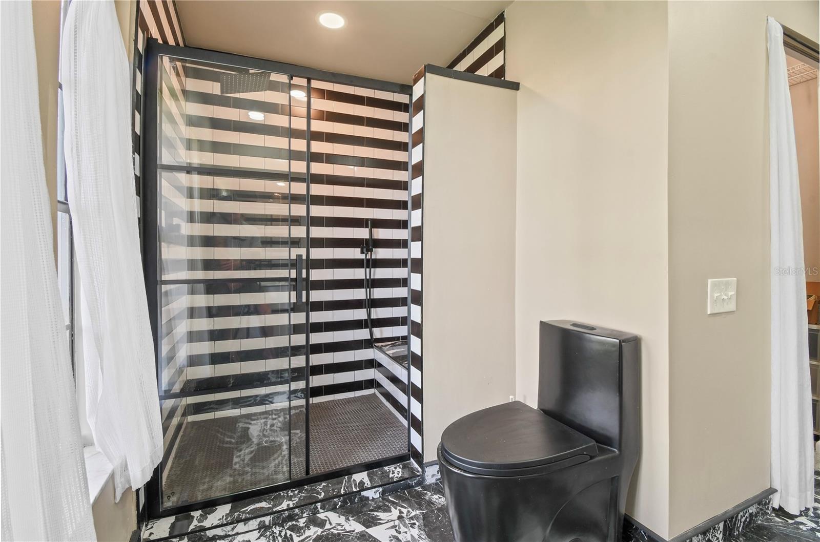 WINDRIDGE GULF TRACE - Residential