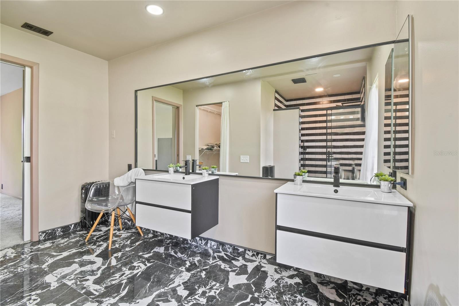 WINDRIDGE GULF TRACE - Residential