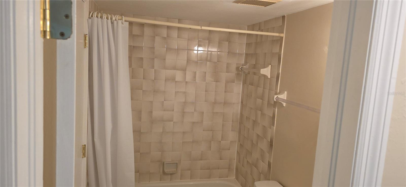 WESTCHESTER PARK PH 03 - Residential Lease