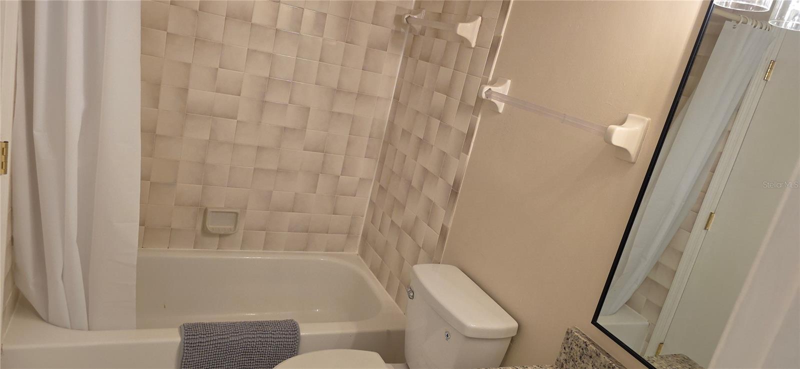 WESTCHESTER PARK PH 03 - Residential Lease