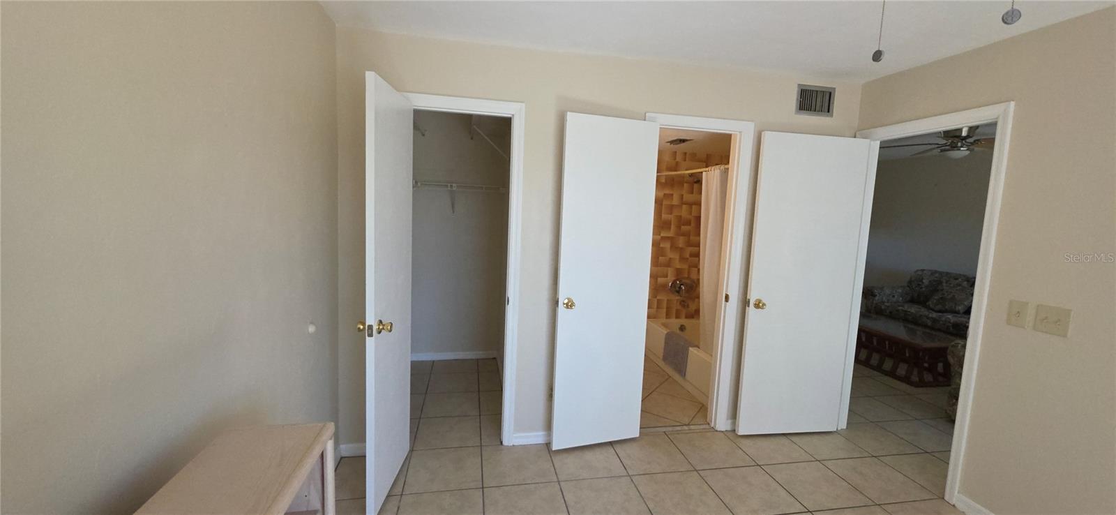 WESTCHESTER PARK PH 03 - Residential Lease