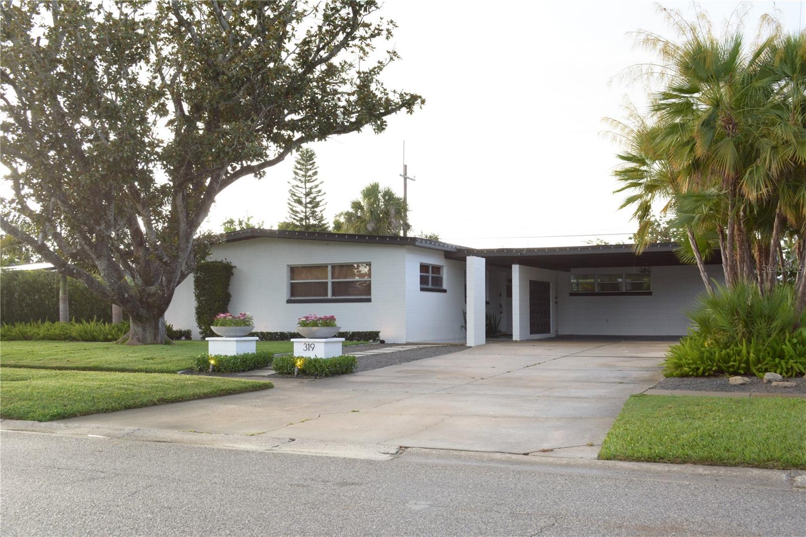 319 HALSEY STREET